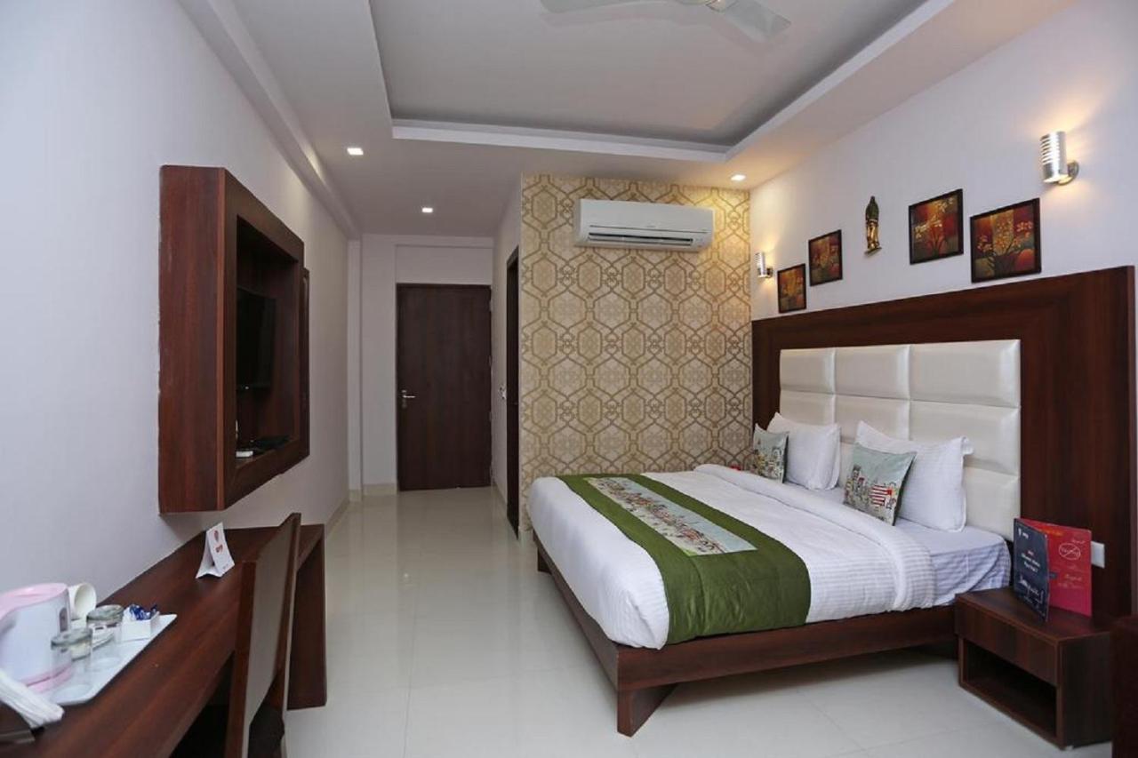 Hotel The Westend Green Neu-Delhi Exterior foto